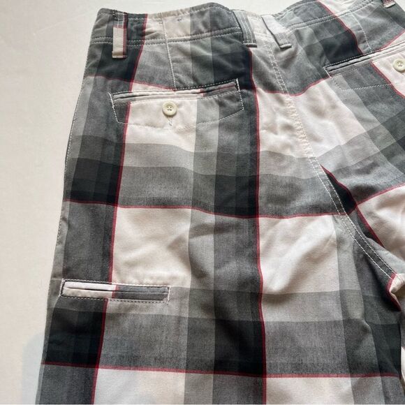 CSG Champs Men's Sports Gear Shorts Plaid Gray/White /Red Size 30 - Picture 6 of 7
